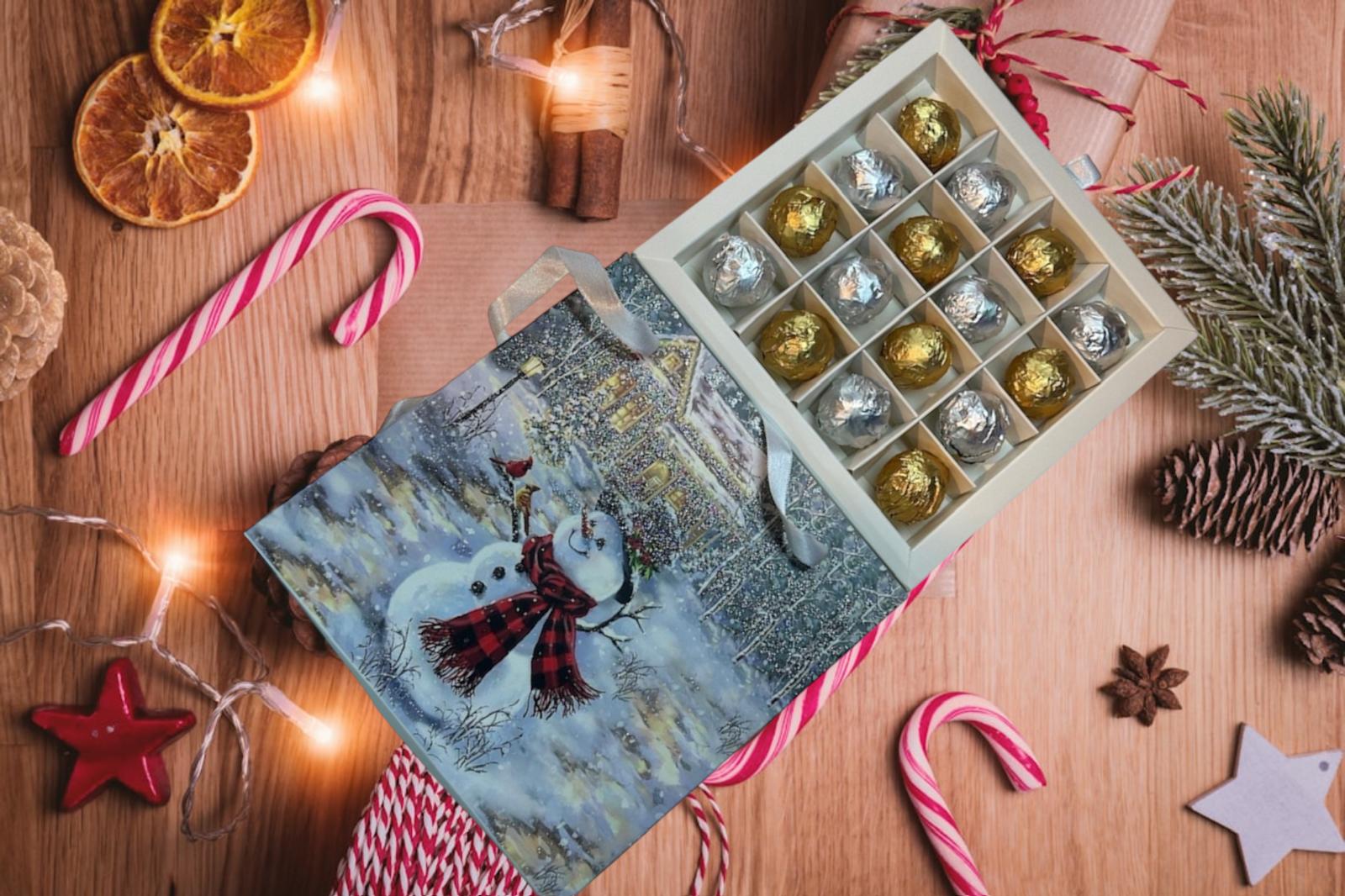 250 GR HİNDİSTAN CEVİZLİ ÇANTALI KARDAN ADAM TRUFFLE ÇİKOLATA-