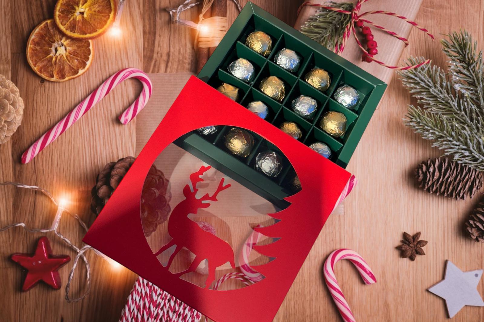 280 GR KARAMELLİ TRUFFLE GEYİKLİ GÖRSELLİ KIRMIZI KUTU
